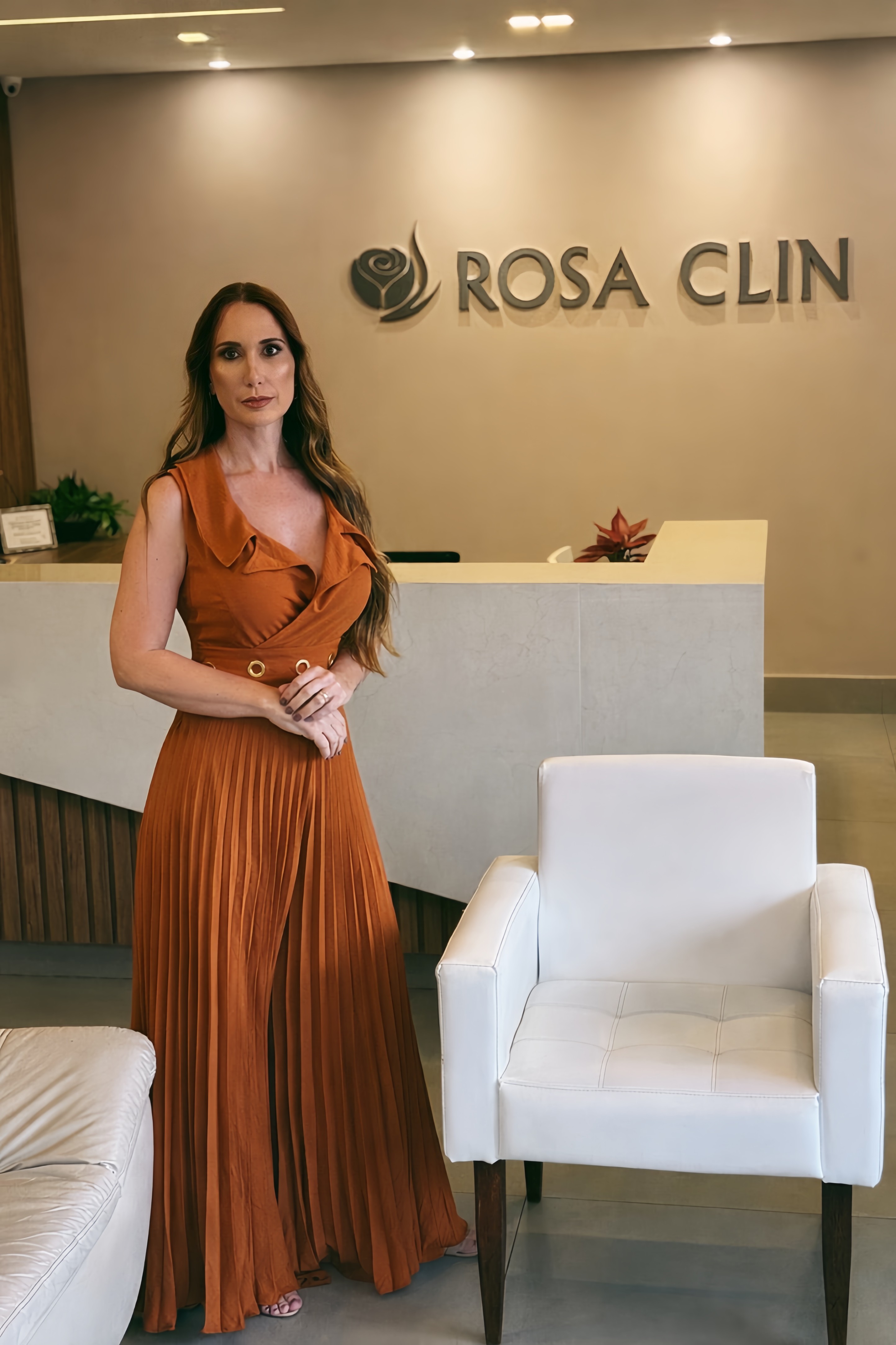 Dra. Cristiana Ferrarezi – Fundadora Rosa Clin